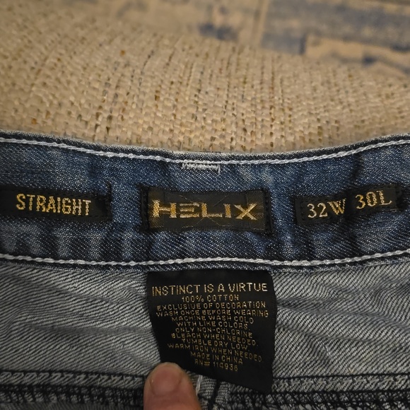 Helix - Picture 9 of 9